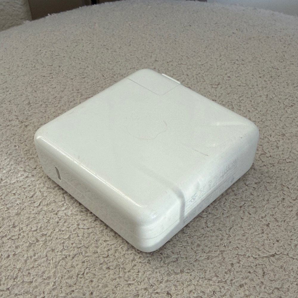 Apple type c White Square Power Adapter